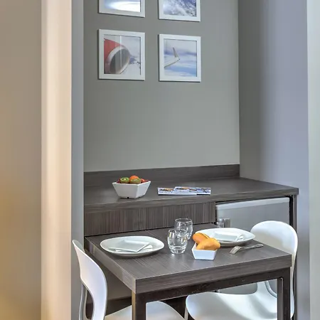 Aparthotel Appart'city Confort Strasbourg Aeroport 3*